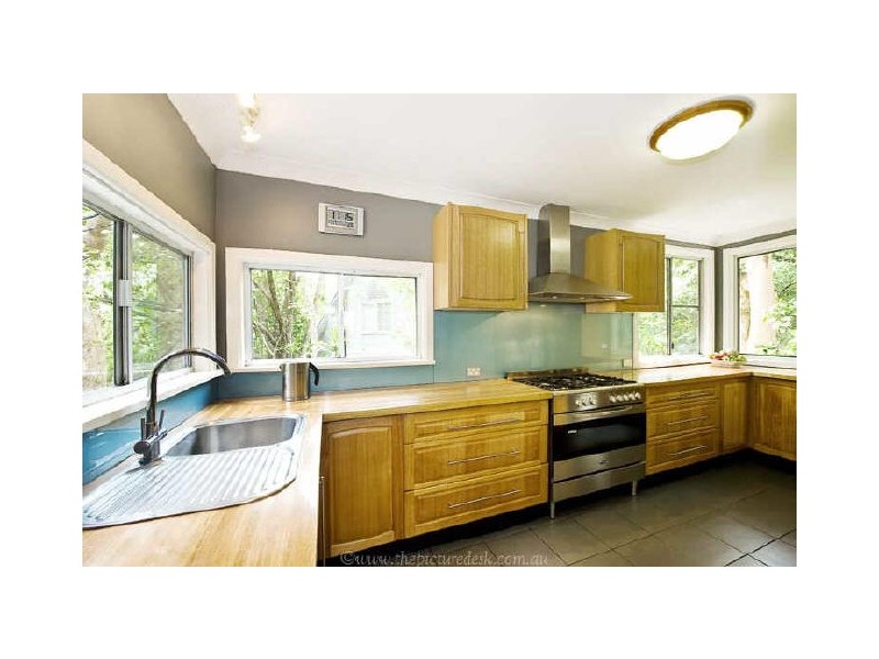 70 Taiyul Road, North Narrabeen NSW 2101