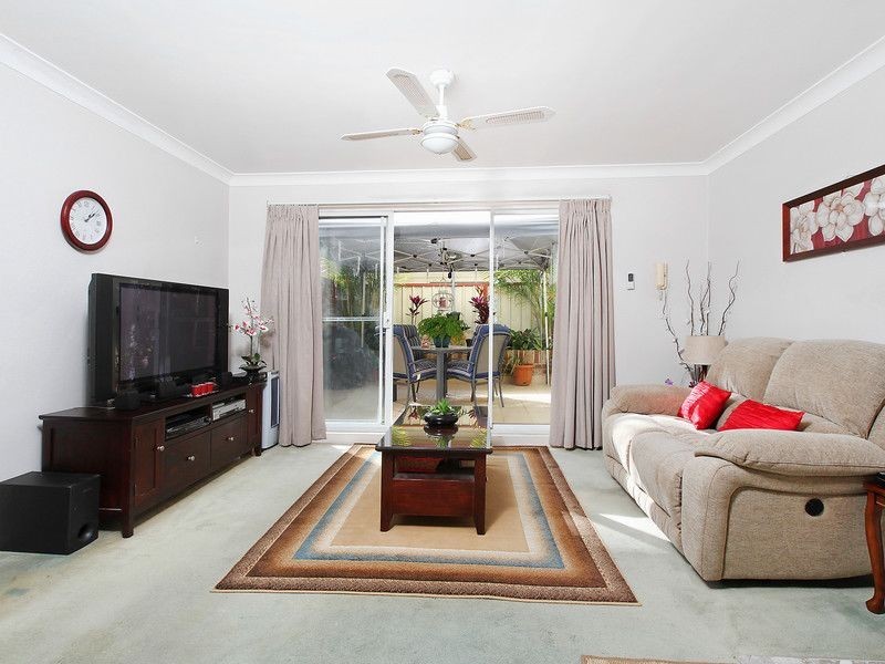 2/13 Lagoon Street, Narrabeen NSW 2101
