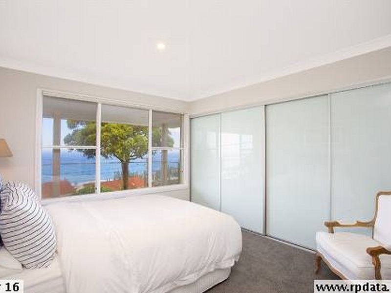 12 Edgecliffe Boulevarde, Collaroy Plateau NSW 2097