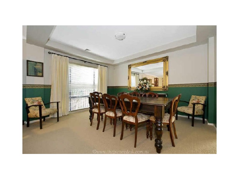 27 Streamdale Grove, Warriewood NSW 2102