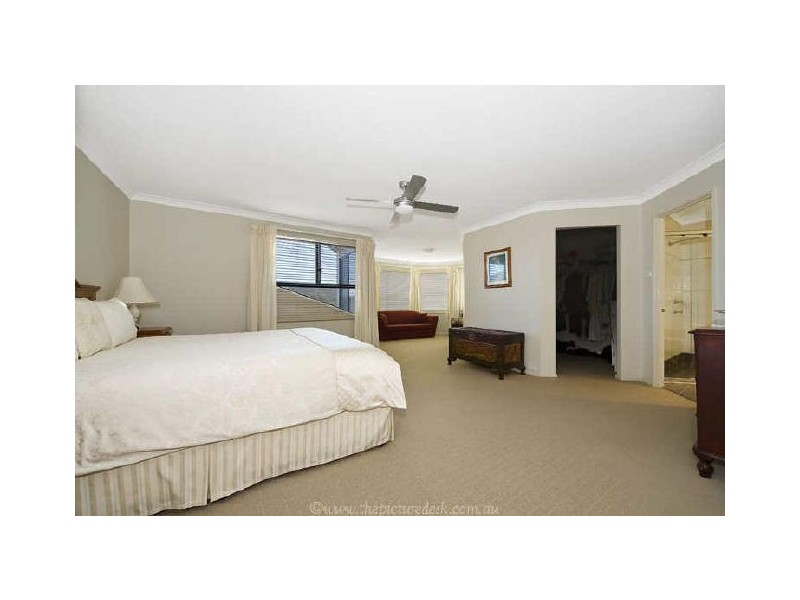 27 Streamdale Grove, Warriewood NSW 2102