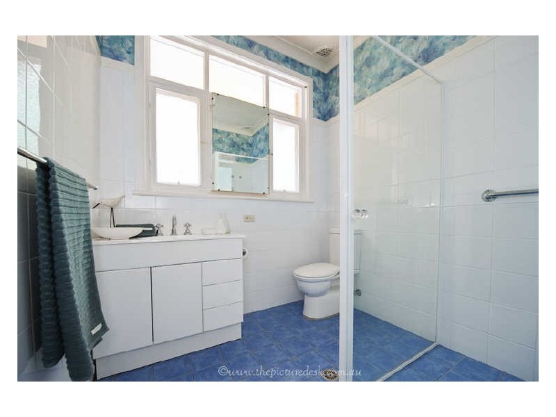 1 Merridong Road, Elanora Heights NSW 2101