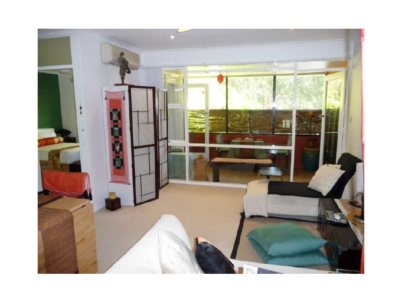 6/4 Grafton Crescent, Dee Why NSW 2099