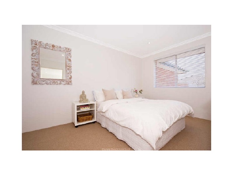 8/2 Greenwood Place, Freshwater NSW 2096