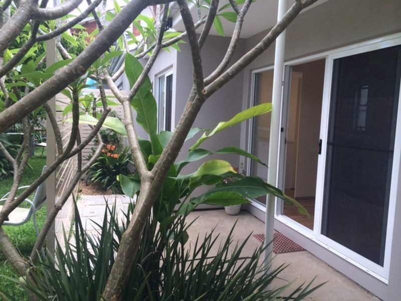 2/11 Wellington Street, Narrabeen NSW 2101