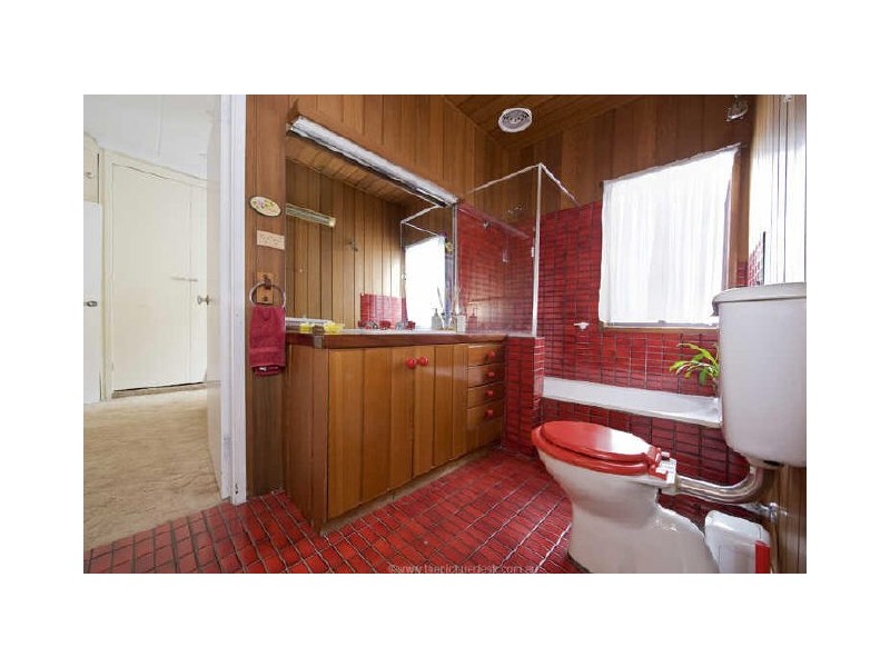 83 Gondola Road, North Narrabeen NSW 2101