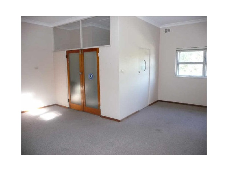Pittwater Road, Narrabeen NSW 2101