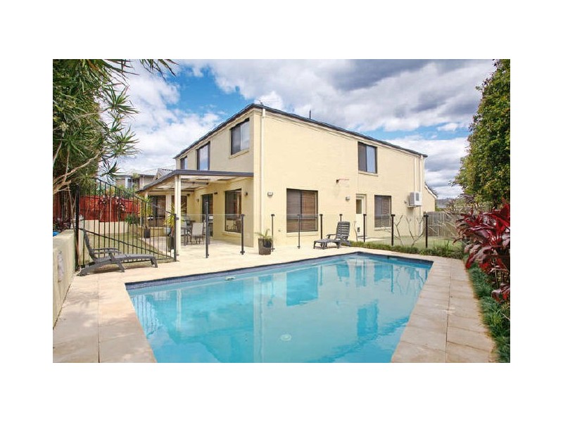 16 Streamdale Grove, Warriewood NSW 2102