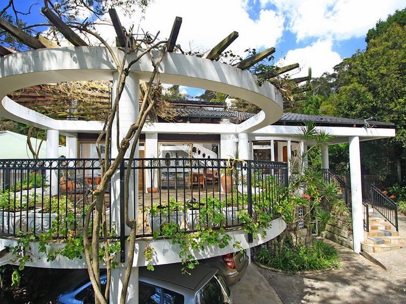 24 The Esplanade, Narrabeen NSW 2101