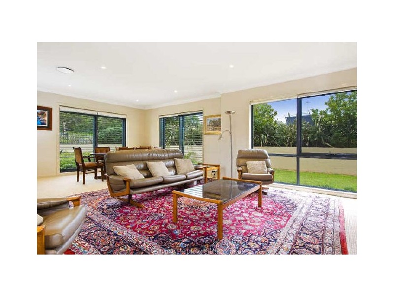 2 Shearwater Drive, Warriewood NSW 2102