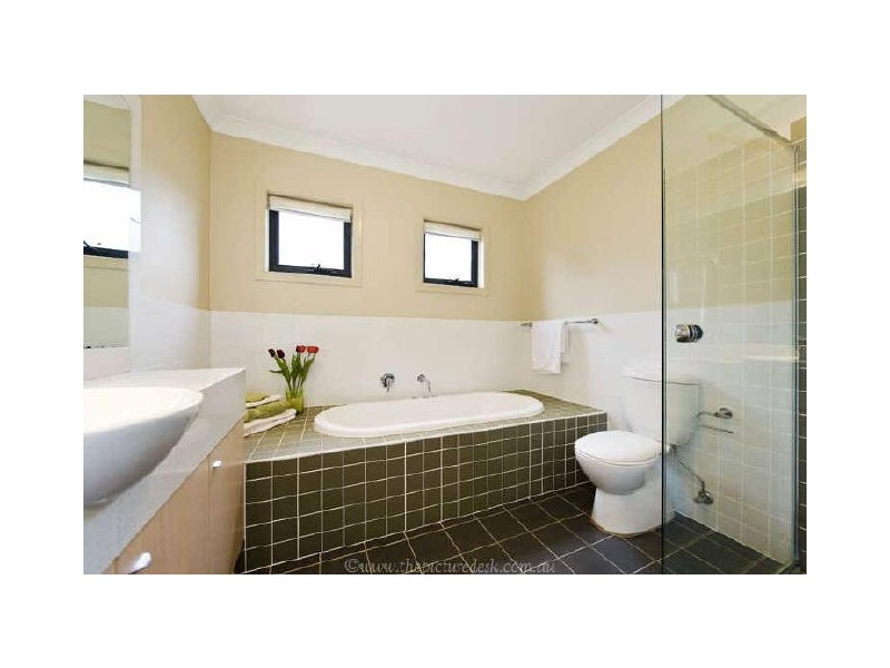 2 Shearwater Drive, Warriewood NSW 2102