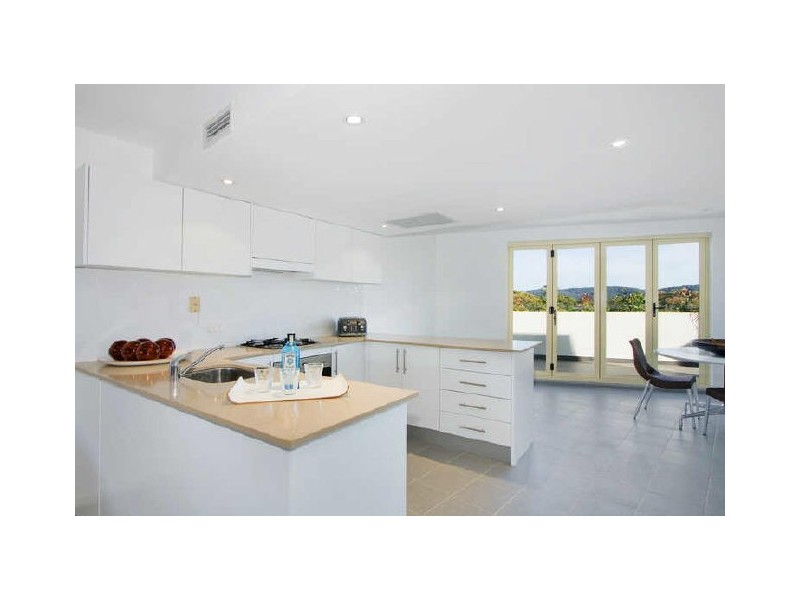 10/2 Lagoon Street, Narrabeen NSW 2101