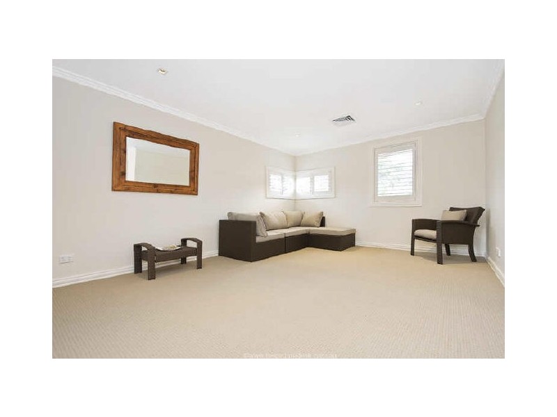 53 Arnott Crescent, Warriewood NSW 2102