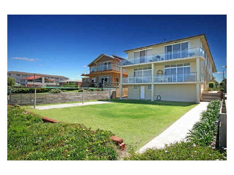 2/119 Ocean Street, Narrabeen NSW 2101