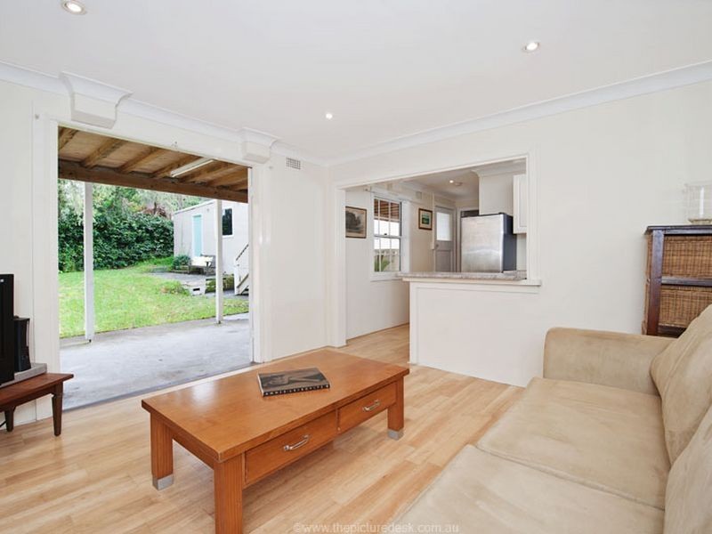 4 Mirrool Street, North Narrabeen NSW 2101