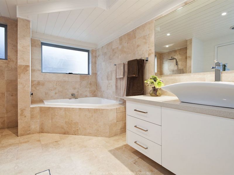 7 Carefree Road, North Narrabeen NSW 2101