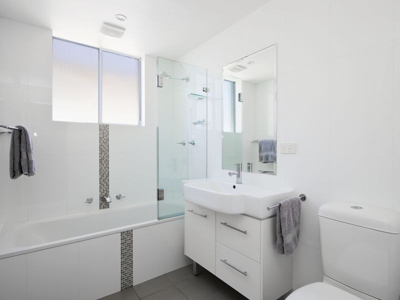 2/23-25 Wetherill Street, Narrabeen NSW 2101