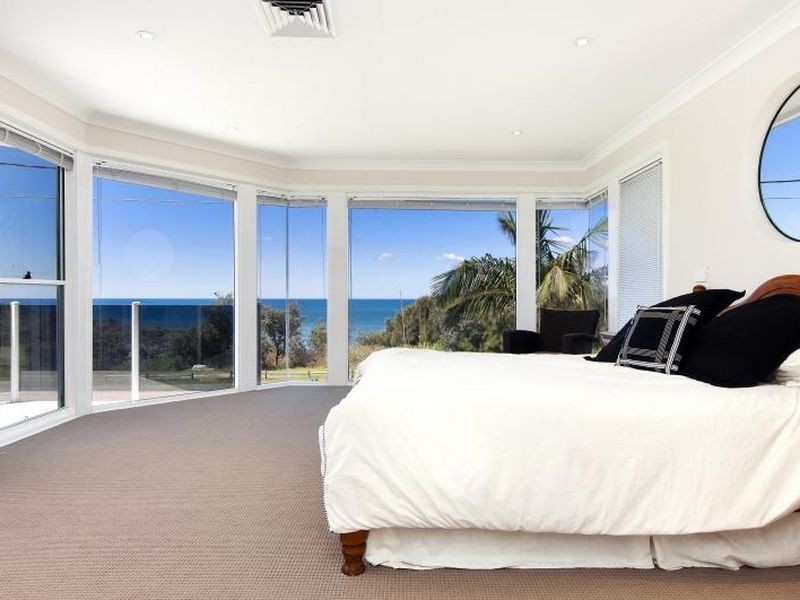 52 Narrabeen Park Parade, Warriewood NSW 2102