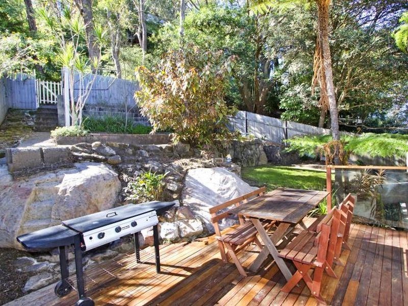 27 Tatiara Crescent, North Narrabeen NSW 2101