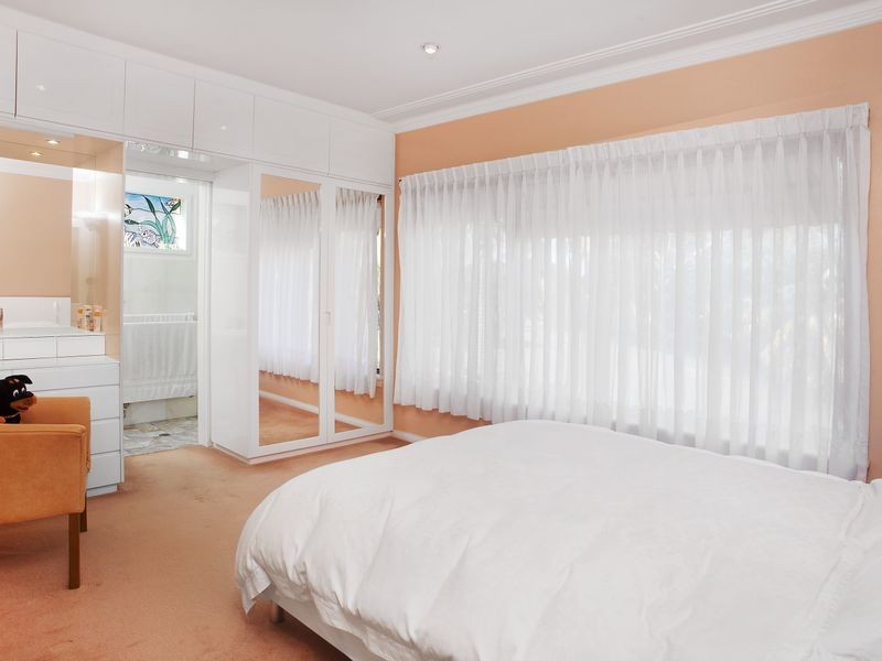 36 Bungoona Avenue, Elanora Heights NSW 2101