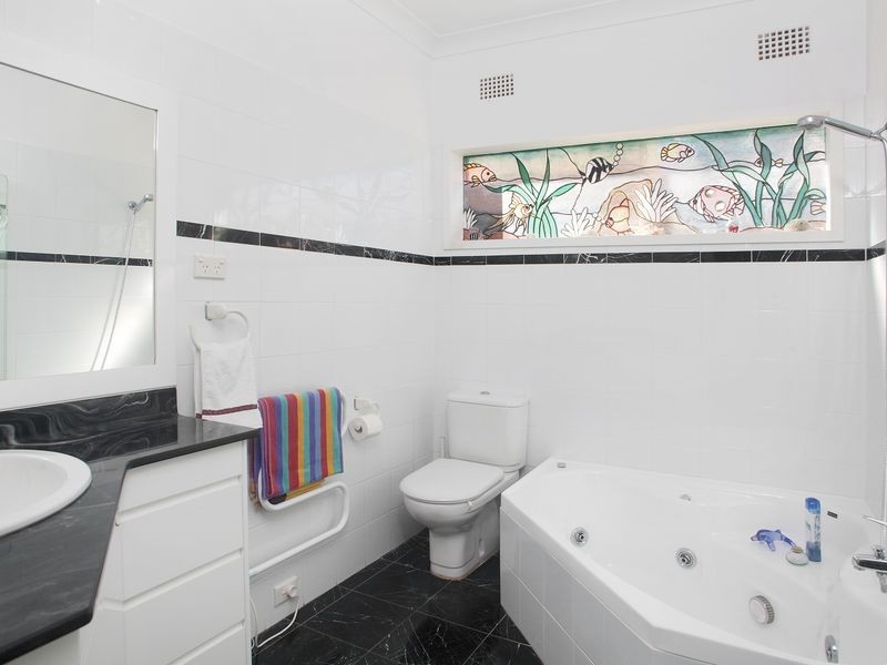 36 Bungoona Avenue, Elanora Heights NSW 2101