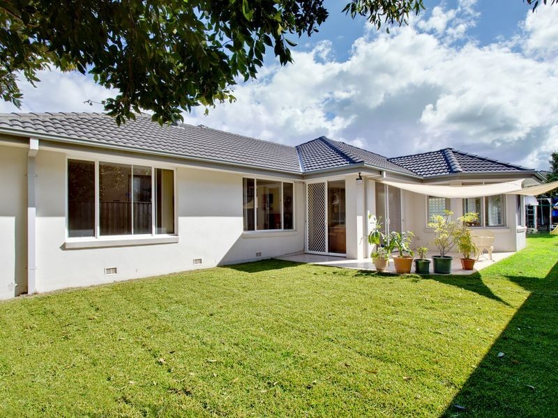 30 Streamdale Grove, Warriewood NSW 2102