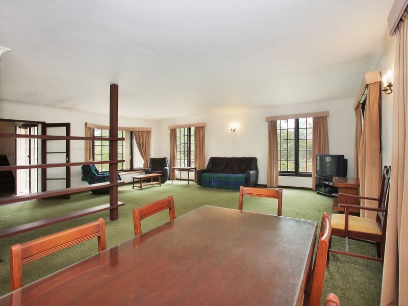 35 St Andrews Gate, Elanora Heights NSW 2101