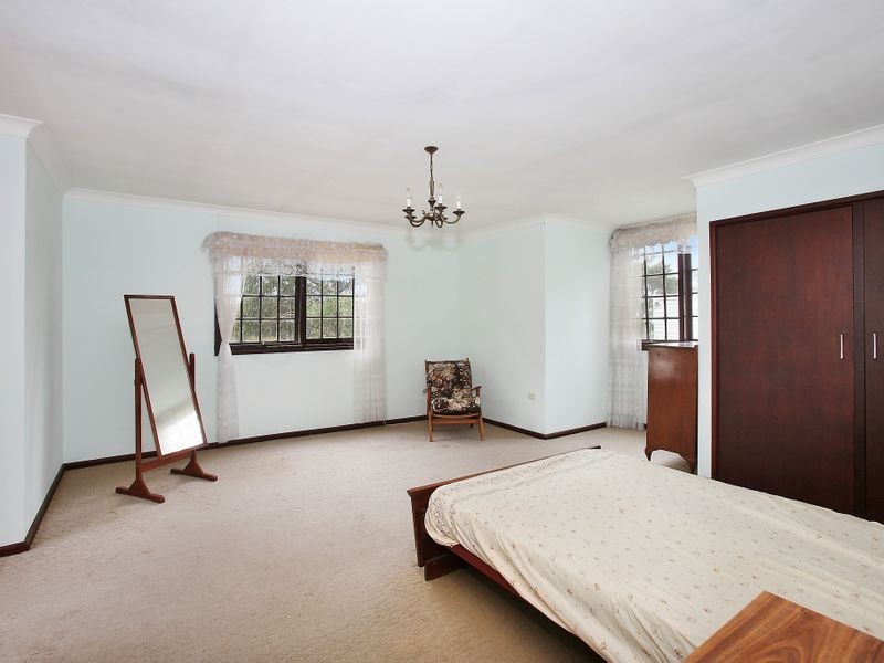 35 St Andrews Gate, Elanora Heights NSW 2101