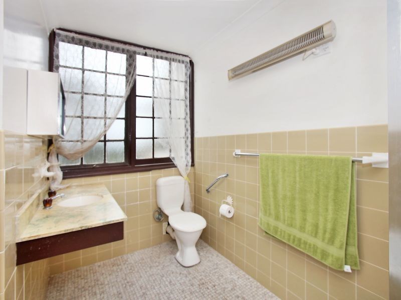 35 St Andrews Gate, Elanora Heights NSW 2101