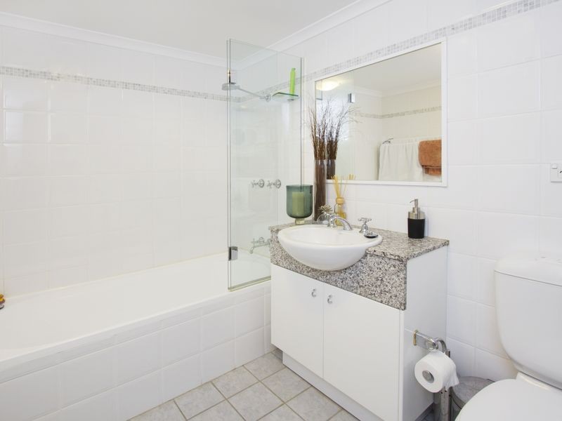 12/1-7 Lagoon Street, Narrabeen NSW 2101