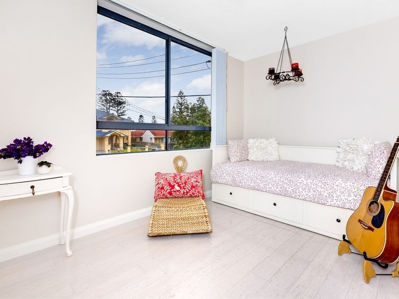 1/96 Ocean Street, Narrabeen NSW 2101