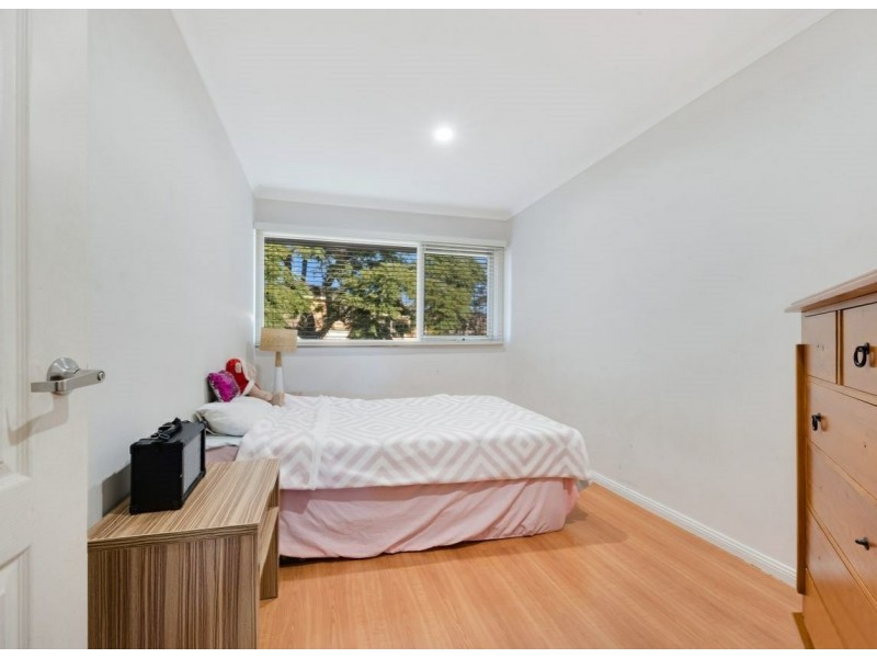 1 Jacaranda Avenue, Bradbury NSW 2560