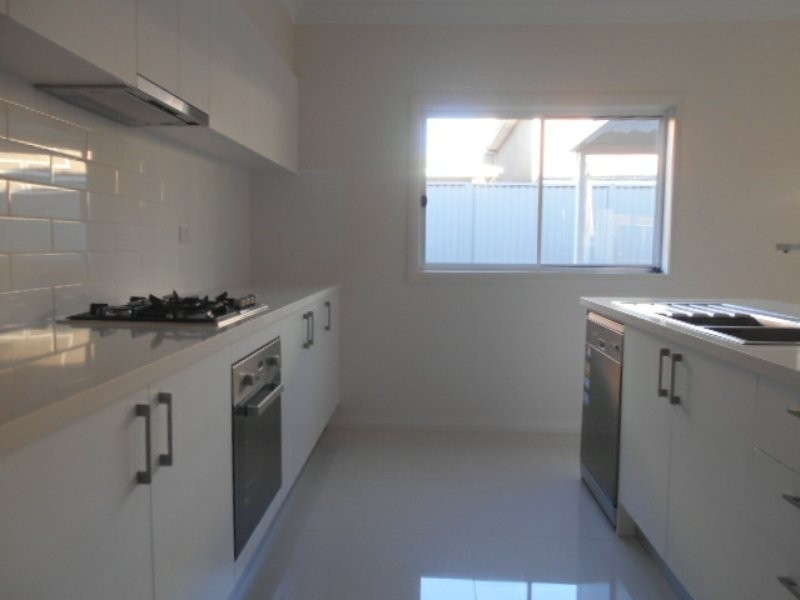 26/10 Old Glenfield Road, Casula NSW 2170