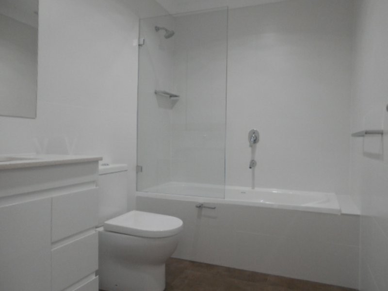 26/10 Old Glenfield Road, Casula NSW 2170