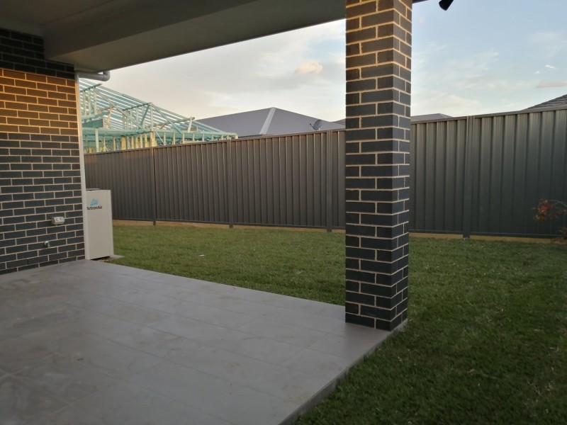 33 Neville Street, Oran Park NSW 2570