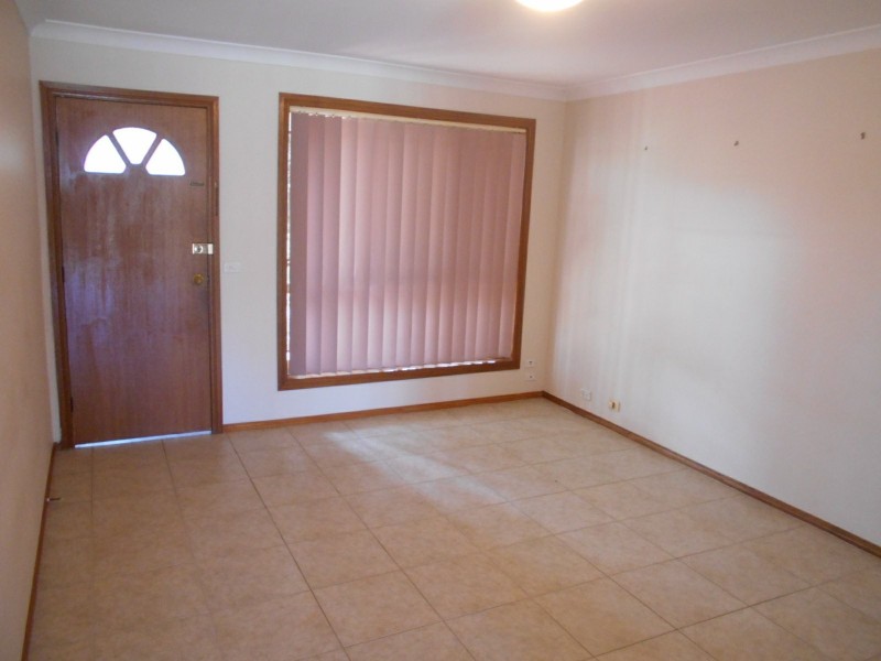 4/6 Lang Road, Casula NSW 2170