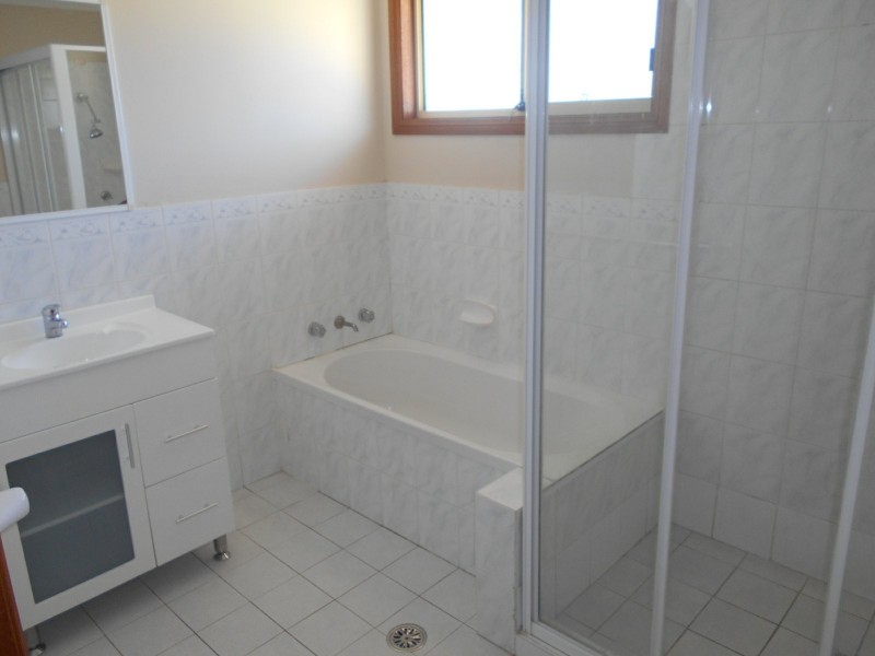 4/6 Lang Road, Casula NSW 2170