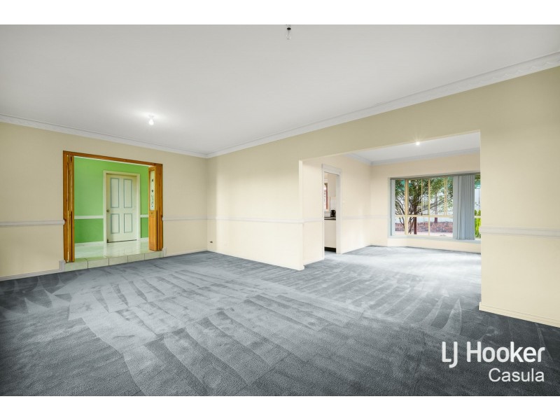 19 Harpur Place, Casula NSW 2170