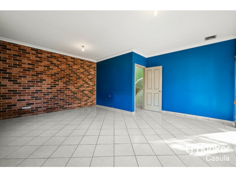 19 Harpur Place, Casula NSW 2170