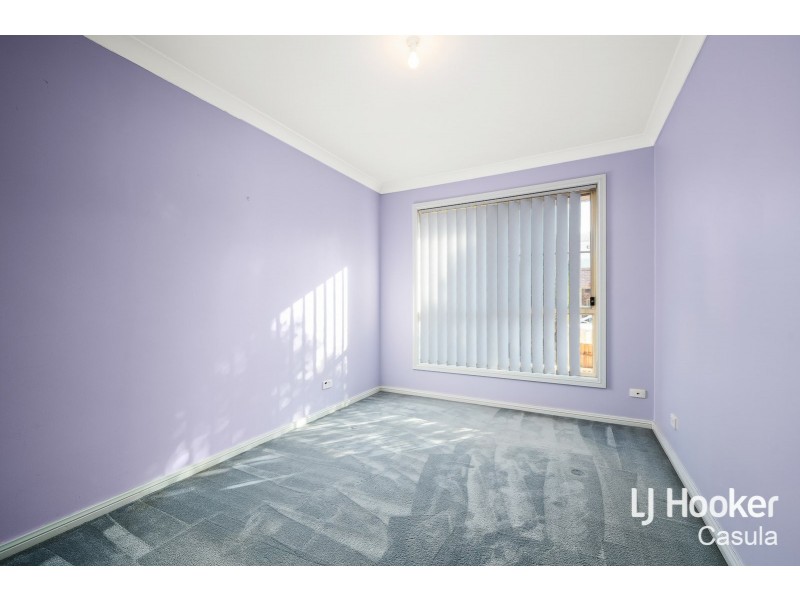 19 Harpur Place, Casula NSW 2170