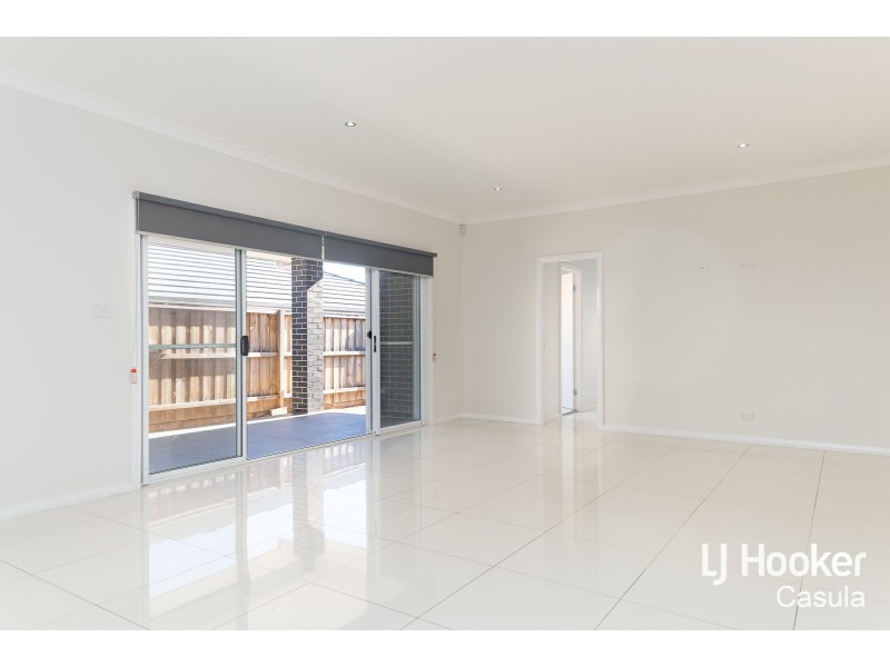 29 Woodroffe Street, Minto NSW 2566