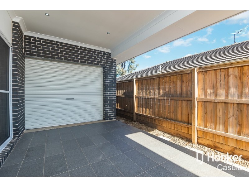 29 Woodroffe Street, Minto NSW 2566