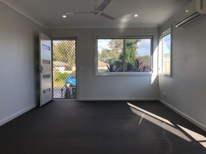 8/73 Sovereign Circuit, Glenfield NSW 2167