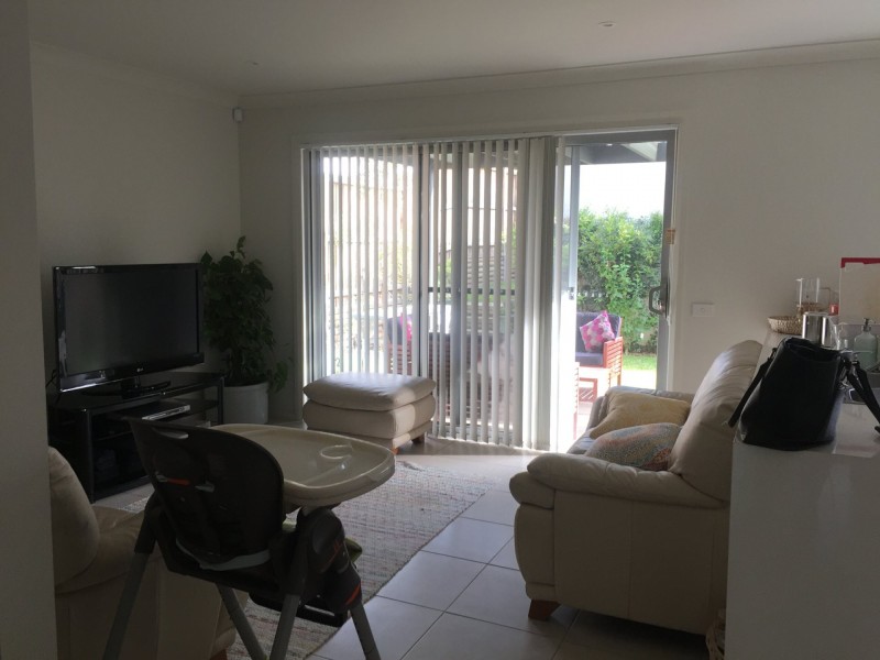 25 Three Bees Drive, Glenfield NSW 2167