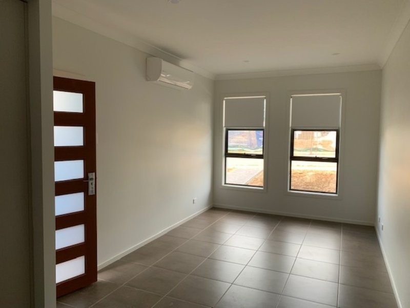 8A McGuanne Street, Campbelltown NSW 2560