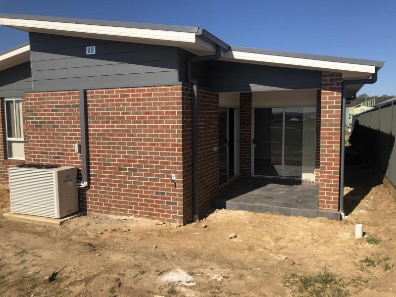 2 Softwood Street, Spring Farm NSW 2570