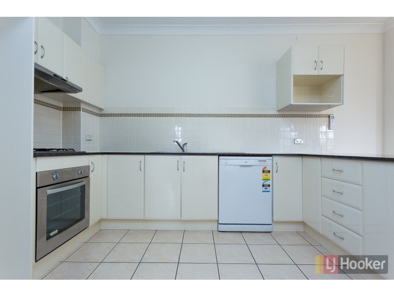 18/8-10 Browne Parade, Warwick Farm NSW 2170