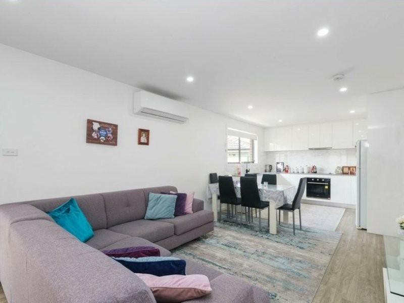 32 Ryder Road, Greenfield Park NSW 2176