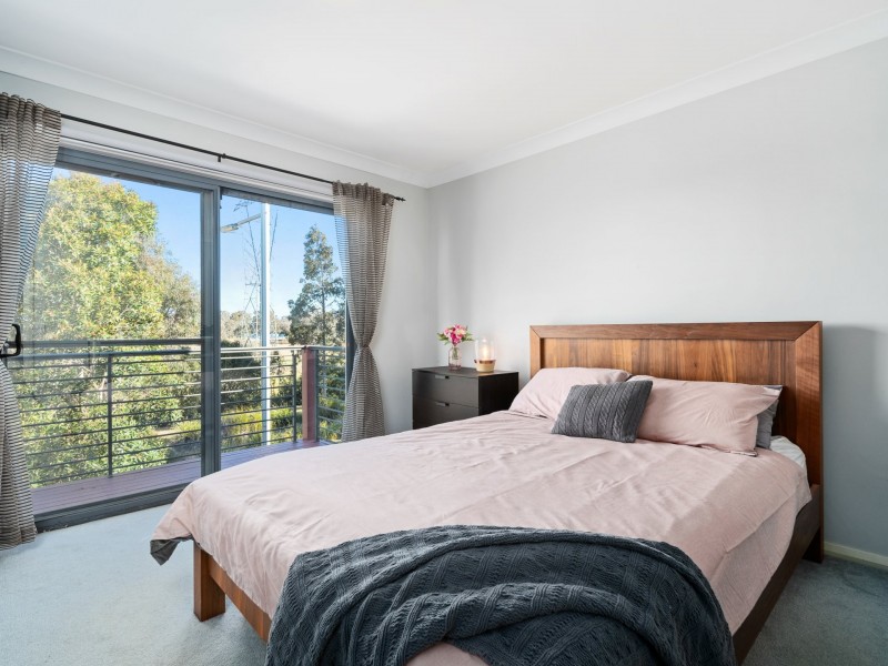 16 Glatton Road, Glenfield NSW 2167
