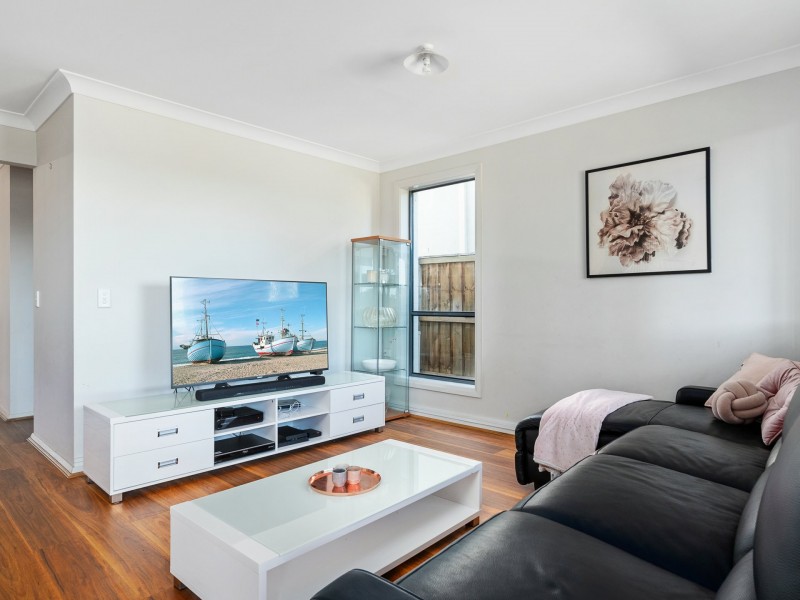 16 Glatton Road, Glenfield NSW 2167